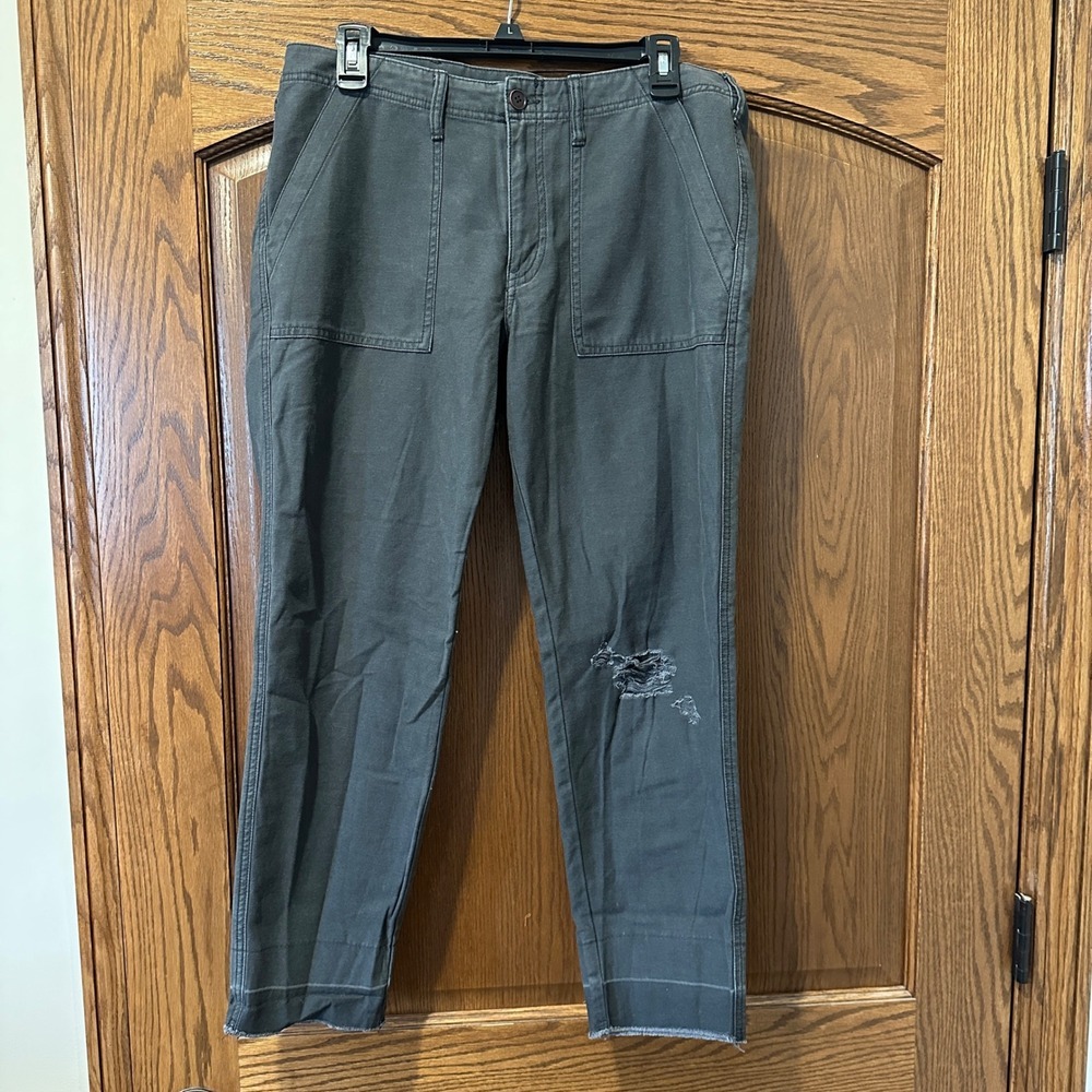 Abercrombie & Fitch Ames Low Rise Slim Boyfriend Navy Blue‎ Distressed Pants